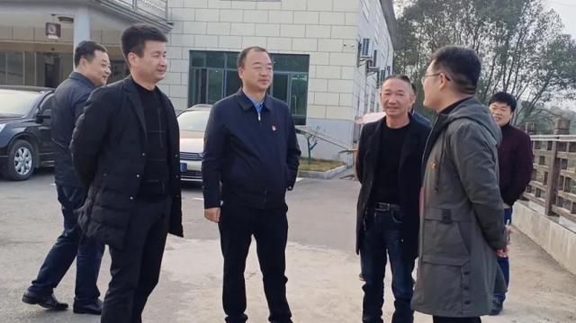 下载.jpg
